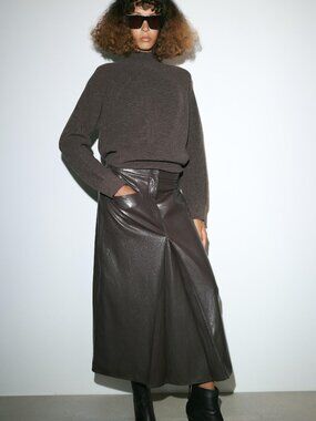 ZARA WOMEN COLLECTION FAUX LEATHER PLEATED SKIRT